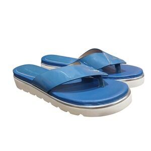 Donald J Pliner Womans Blue Leather Patent Platform Thong Sandals Size 8M READ
